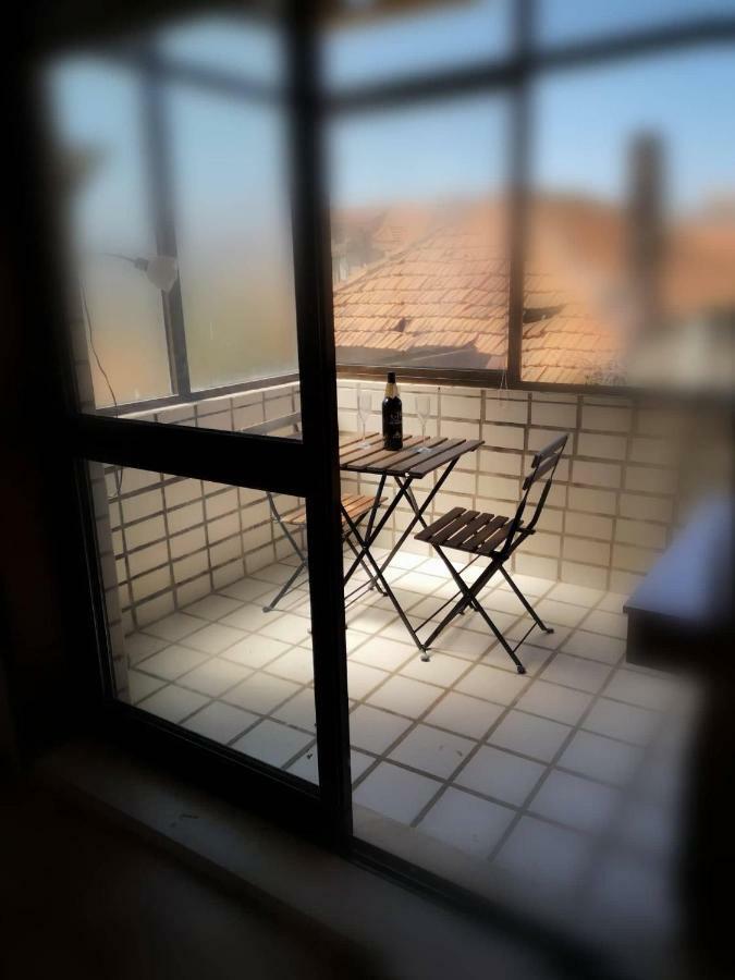 Quarto Com 4 Camas ポルト エクステリア 写真