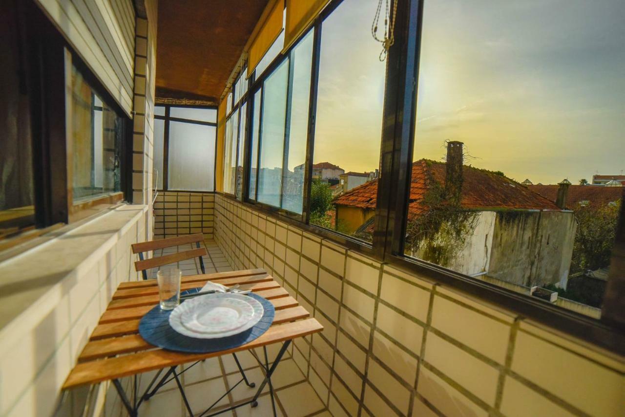Quarto Com 4 Camas ポルト エクステリア 写真