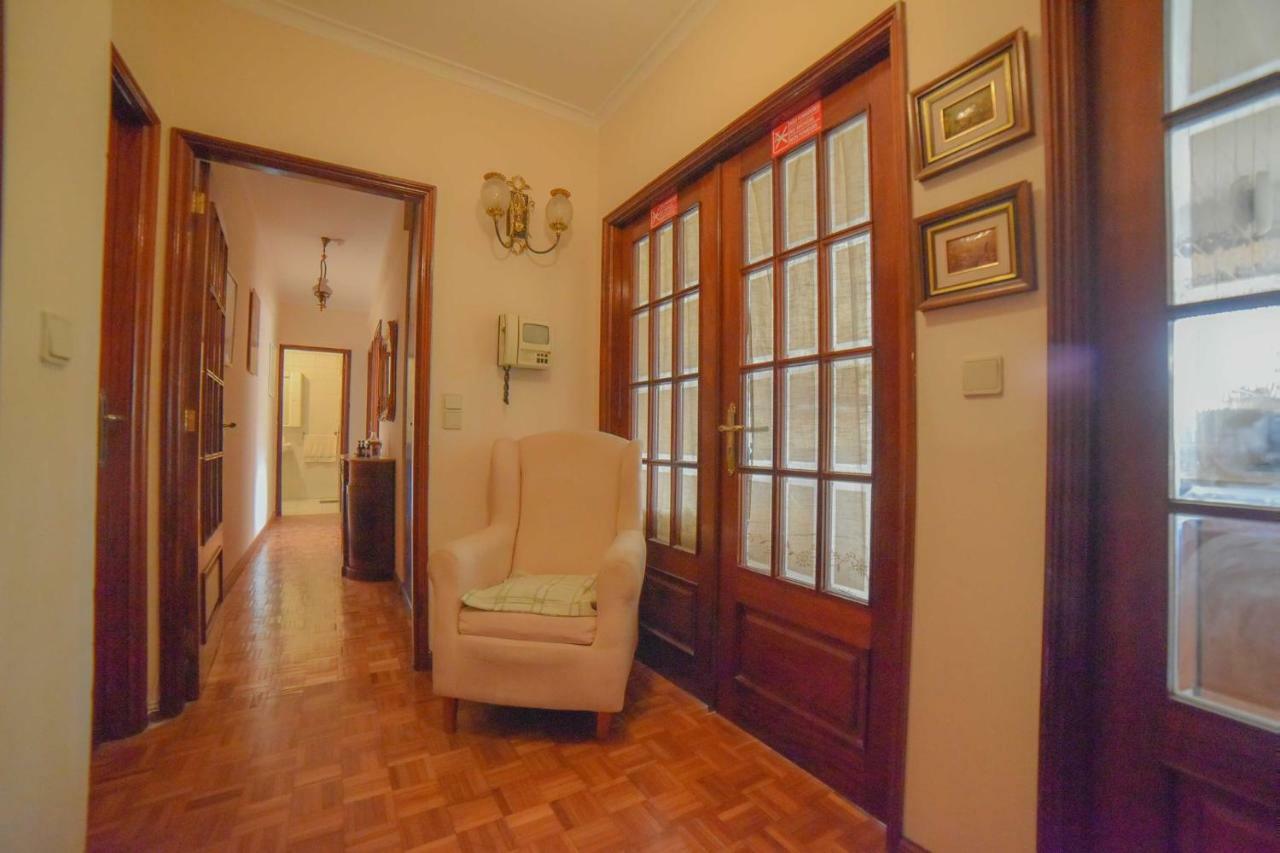 Quarto Com 4 Camas ポルト エクステリア 写真