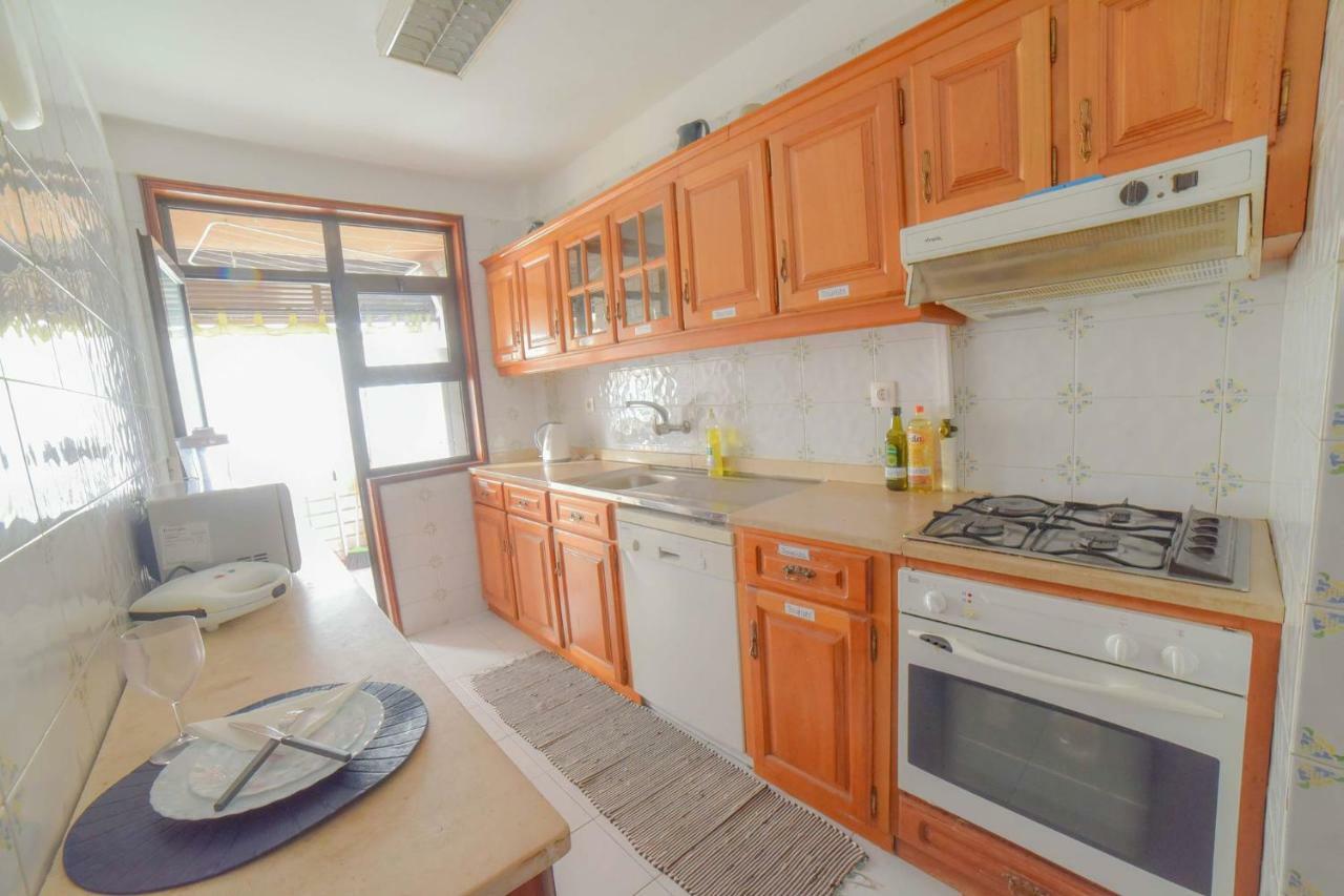 Quarto Com 4 Camas ポルト エクステリア 写真