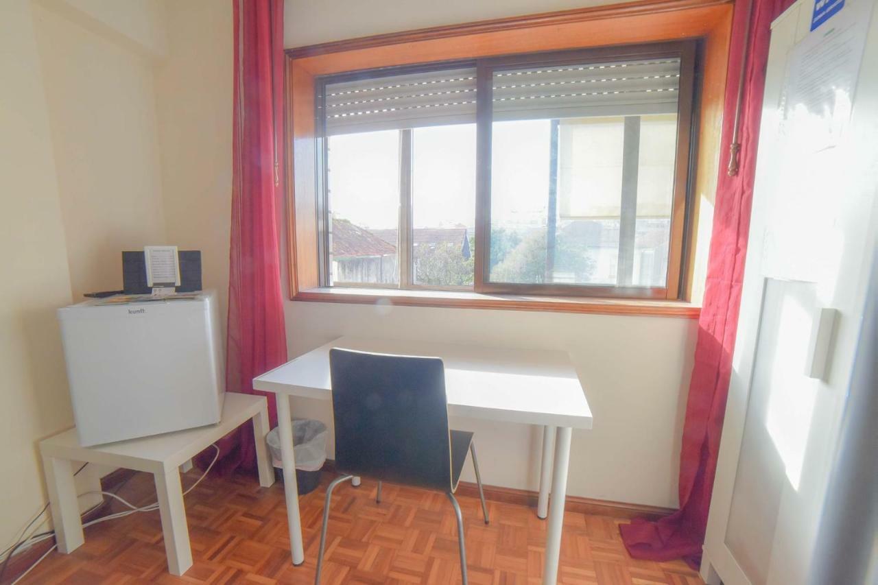 Quarto Com 4 Camas ポルト エクステリア 写真
