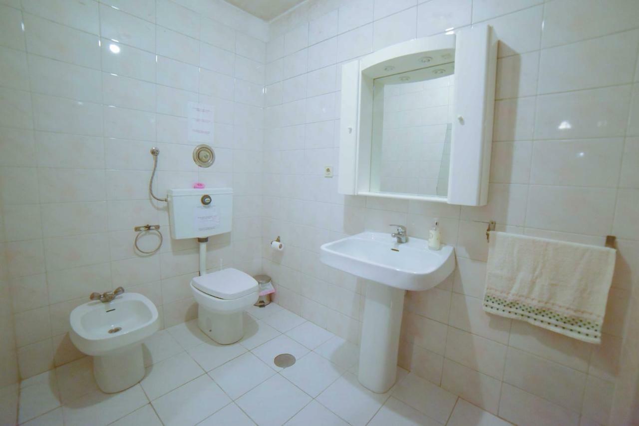 Quarto Com 4 Camas ポルト エクステリア 写真